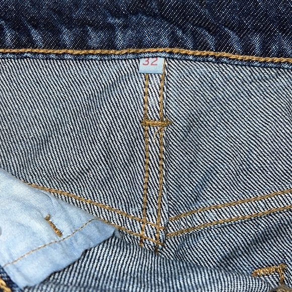 Levi Strauss Denim Skirt Waist 32 length 17 - Picture 6 of 7